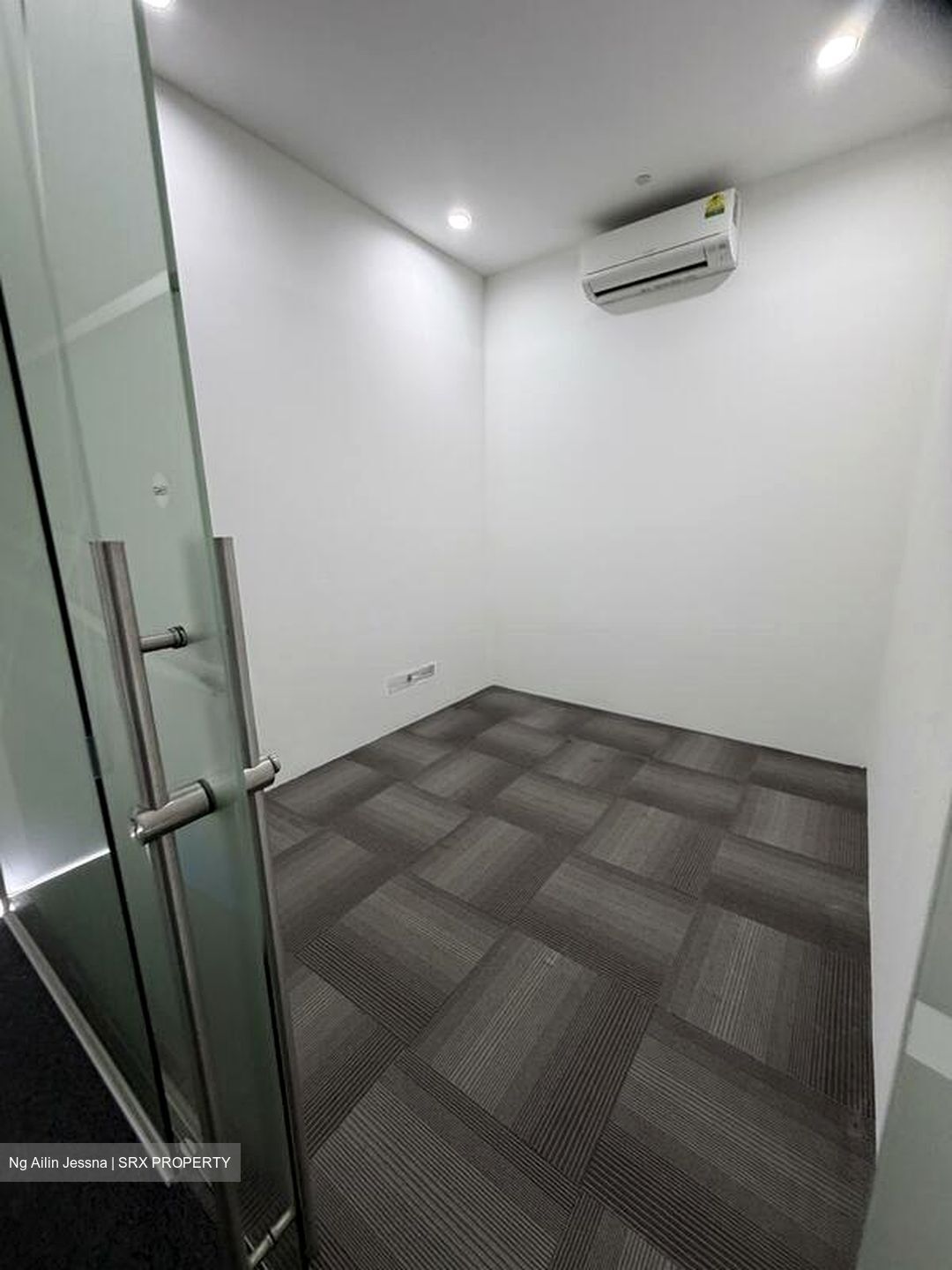 Westway (D5), Retail #506922431